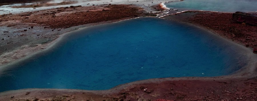 The blue spring by Geysir